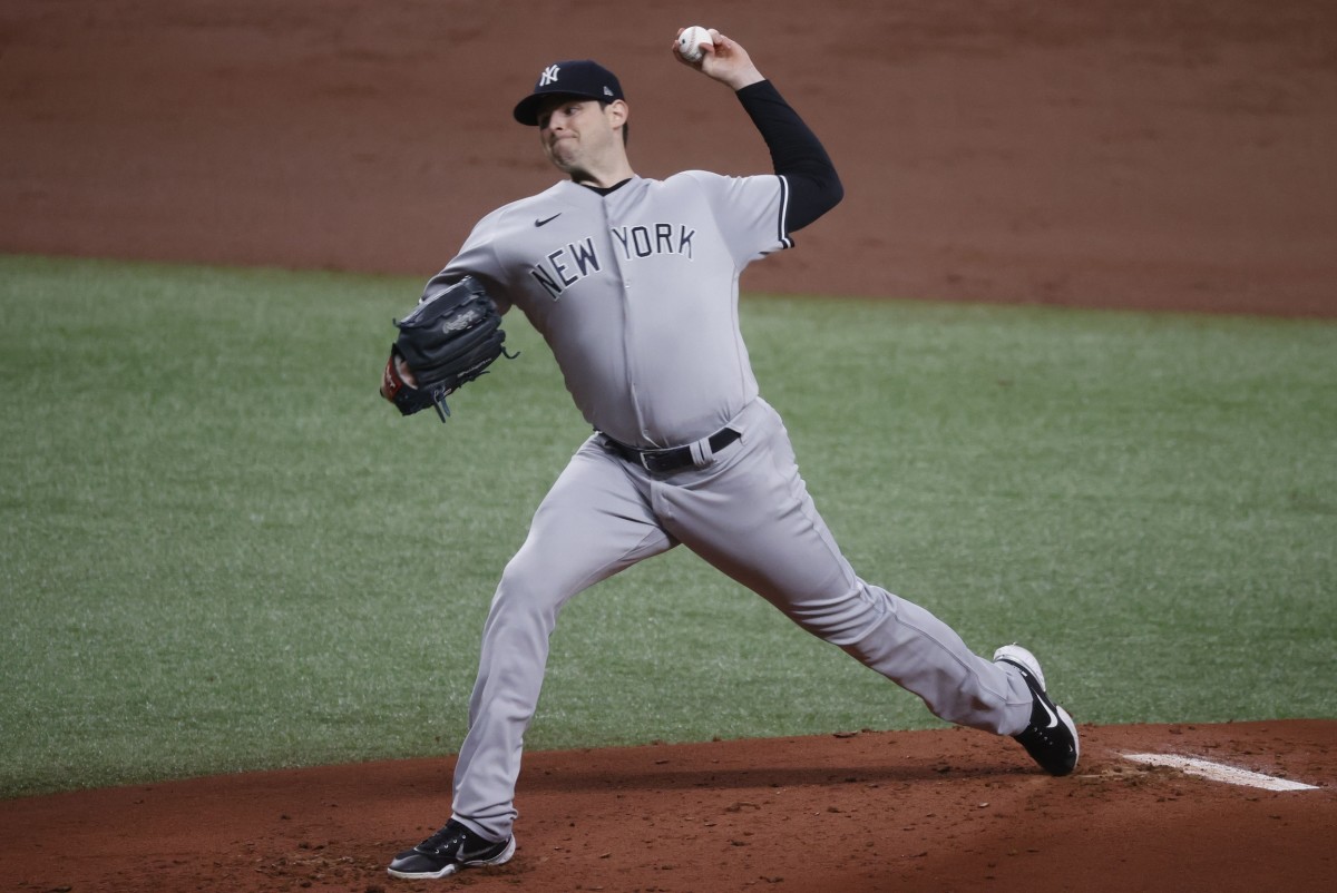 Yankees SP Jordan Montgomery pitching